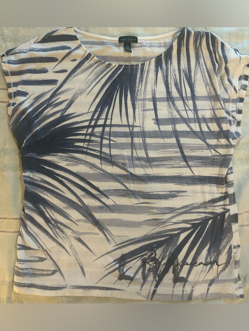 Men's shirt neckline with Lauren Jeans Co. label